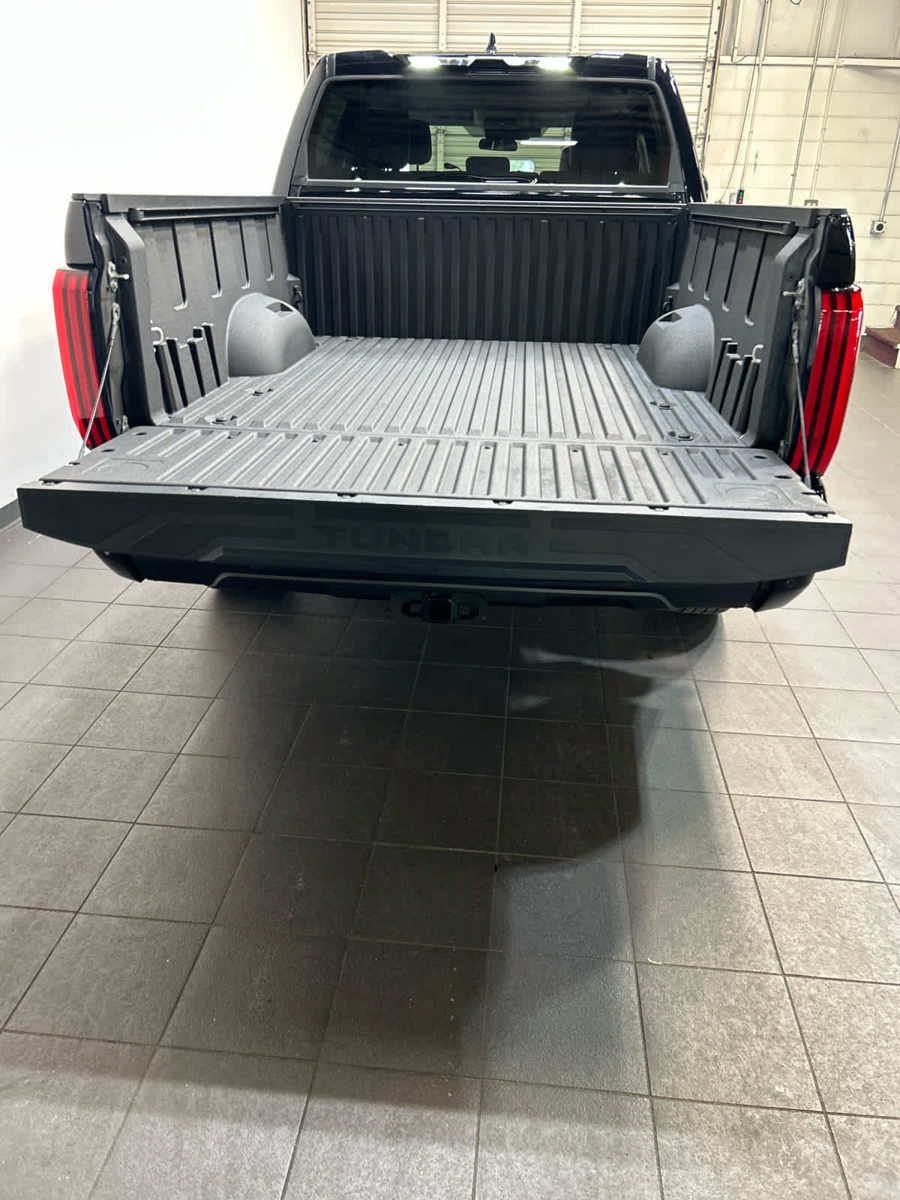 Used 2023 Toyota Tundra SR5 w/ SR5 Premium Package AWD/4WD image 18