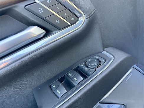 Used 2024 Chevrolet Silverado 3500 High Country w/ Technology Package image 13