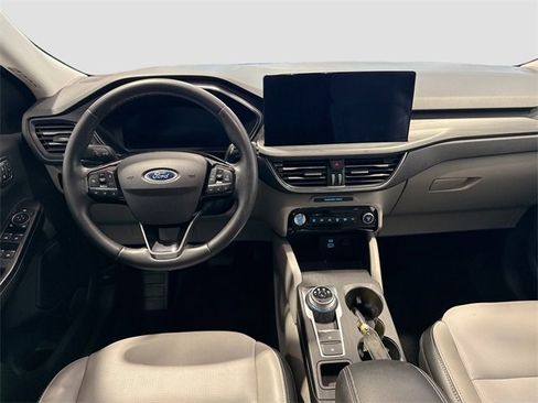 Used 2023 Ford Escape Platinum image 20