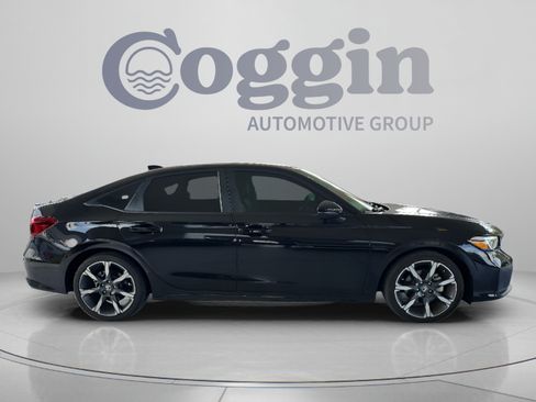 Used 2025 Honda Civic Sport Touring image 5