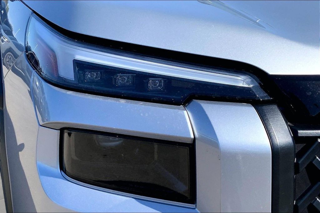 Used 2026 Subaru Outback Touring XT AWD/4WD image 32