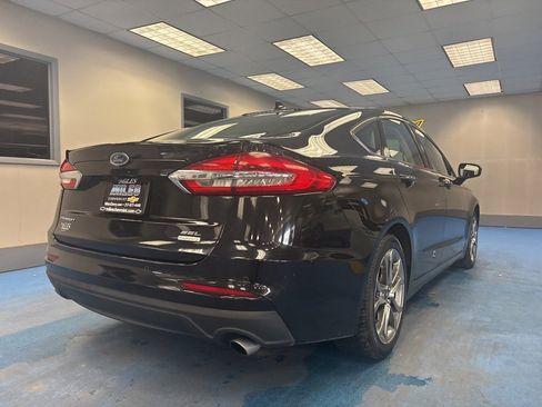 Used 2020 Ford Fusion SEL image 2