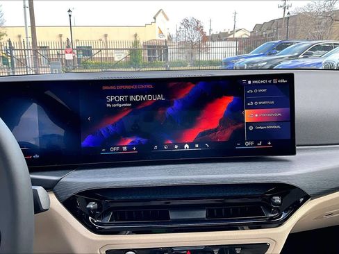 Used 2025 BMW 330i Sedan w/ Convenience Package image 20