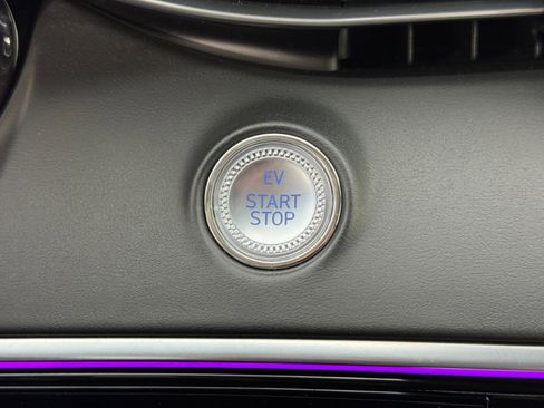 Used 2024 Genesis Electrified GV70 Advanced image 24