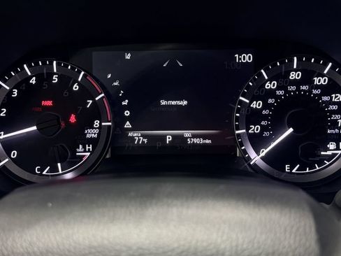 Used 2024 Toyota Highlander LE AWD/4WD image 23