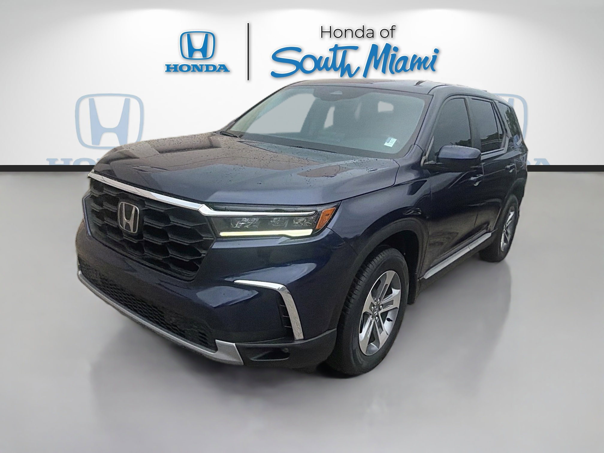 Used 2024 Honda Pilot EX-L image 3