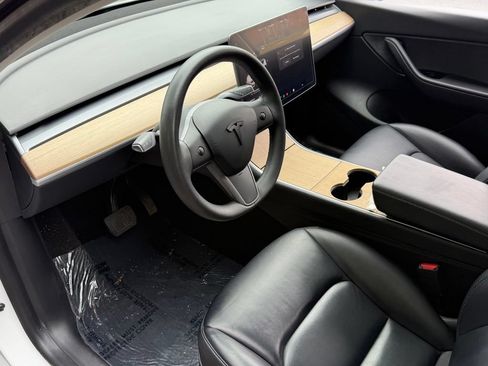 Used 2020 Tesla Model Y Long Range AWD/4WD image 24