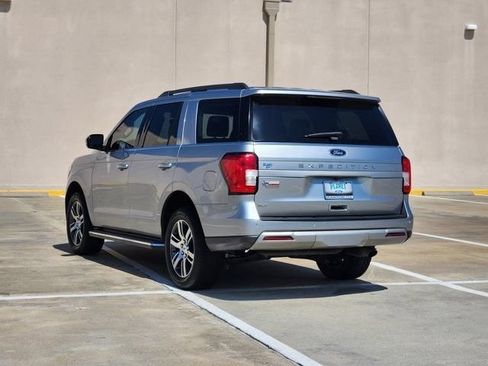 Used 2023 Ford Expedition XLT RWD image 7