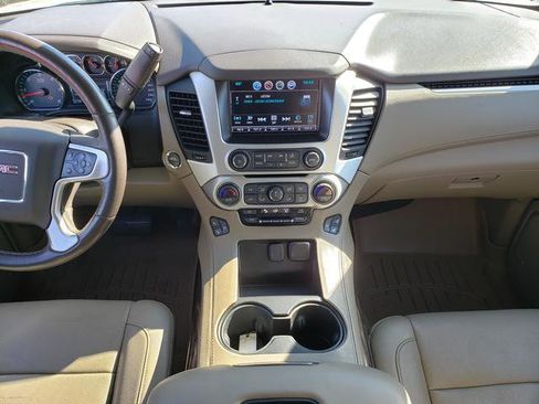 Used 2018 GMC Yukon SLT image 18