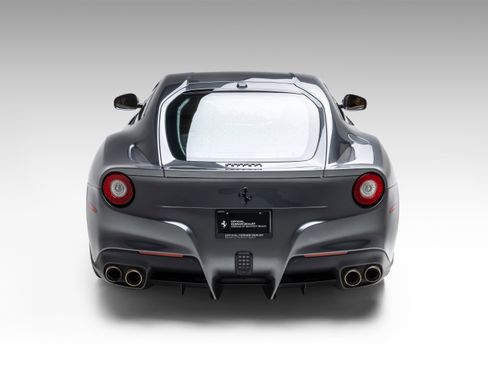 Certified 2015 Ferrari F12 Berlinetta image 11