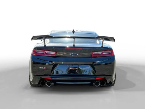 Used 2018 Chevrolet Camaro ZL1 image 4