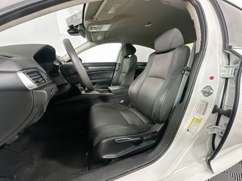 Used 2018 Honda Accord LX image 17