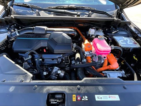 Certified 2023 Kia Sportage EX w/ EX Premium Package image 30