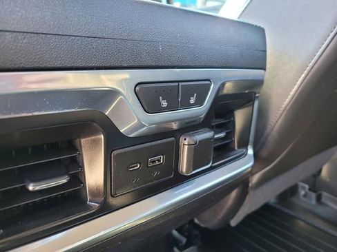 Used 2020 Chevrolet Silverado 2500 LTZ w/ LTZ Texas Edition image 14