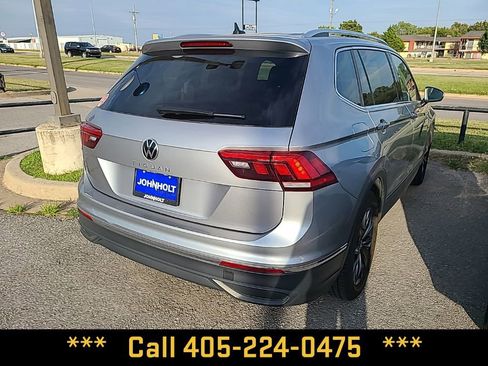 Used 2024 Volkswagen Tiguan SE FWD image 9