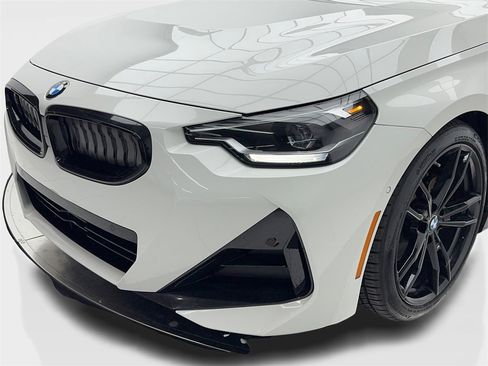 Used 2022 BMW 230i Coupe w/ M Sport Package image 5