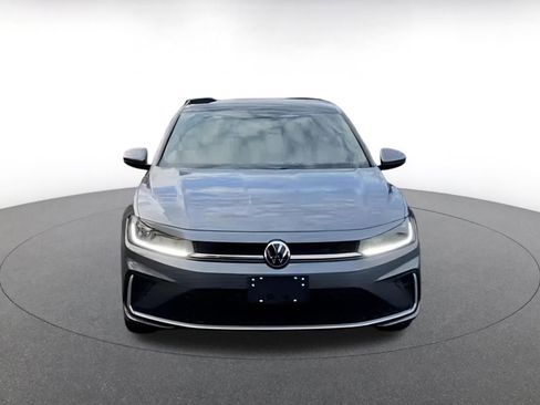 Used 2025 Volkswagen Jetta SE image 7