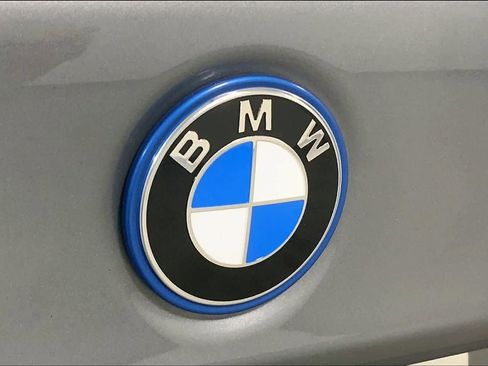 Certified 2023 BMW 530e xDrive w/ Premium Package image 29