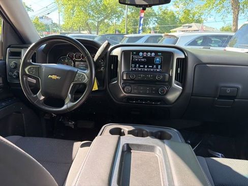 Used 2017 Chevrolet Silverado 1500 LT AWD/4WD image 10
