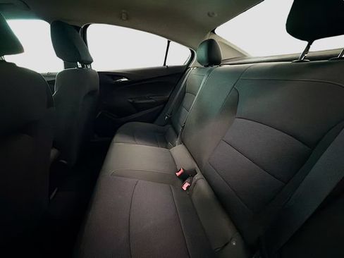 Used 2017 Chevrolet Cruze LS FWD image 24