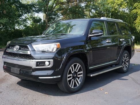 Used 2016 Toyota 4Runner Limited AWD/4WD image 1