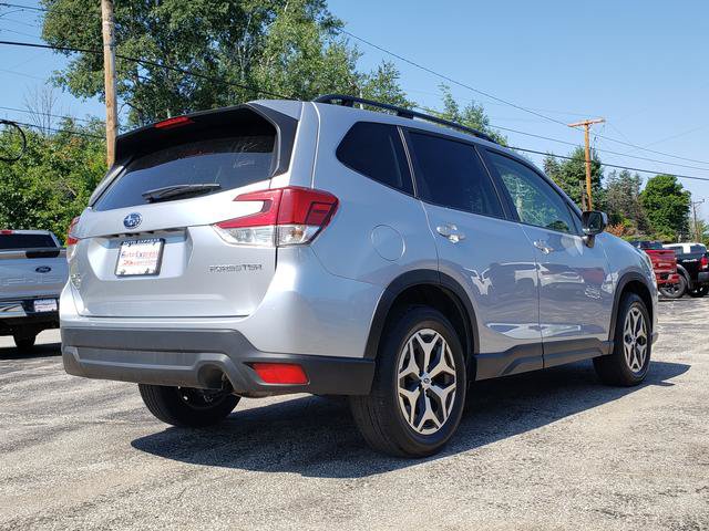 Used 2023 Subaru Forester Premium AWD/4WD image 7