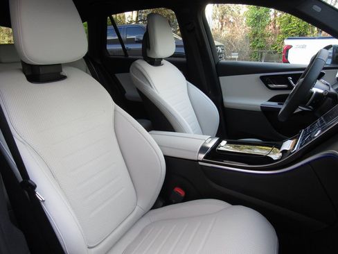 New 2026 Mercedes-Benz GLC 300 4MATIC image 19