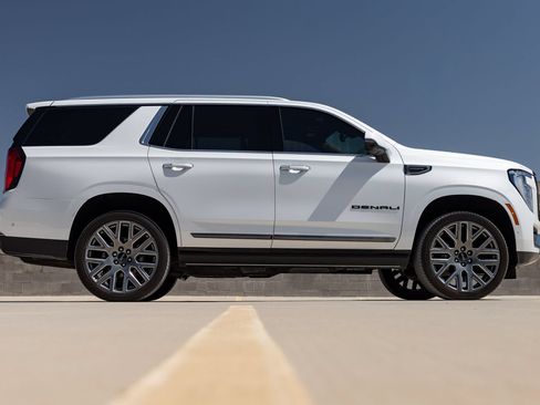 Used 2025 GMC Yukon Denali Ultimate AWD/4WD image 58