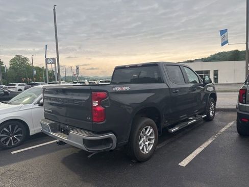 Used 2023 Chevrolet Silverado 1500 LT AWD/4WD image 19