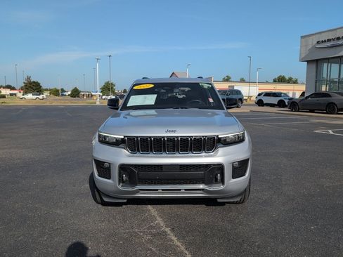 Used 2022 Jeep Grand Cherokee Overland AWD/4WD image 2