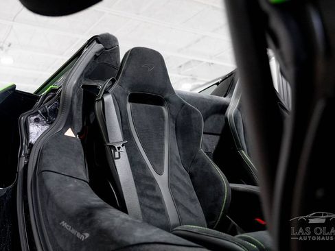 Used 2026 McLaren 750S Spider RWD image 35
