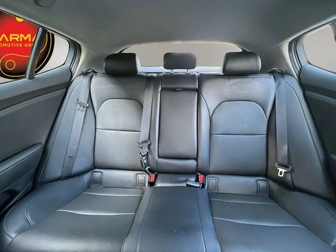 Used 2018 Kia Stinger RWD image 39