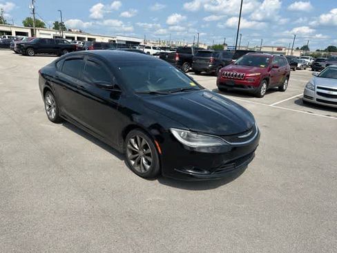 Used 2015 Chrysler 200 S w/ Navigation & Sound Group I FWD image 23