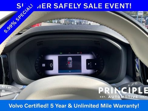 Certified 2024 Volvo XC60 B5 Core AWD/4WD image 21