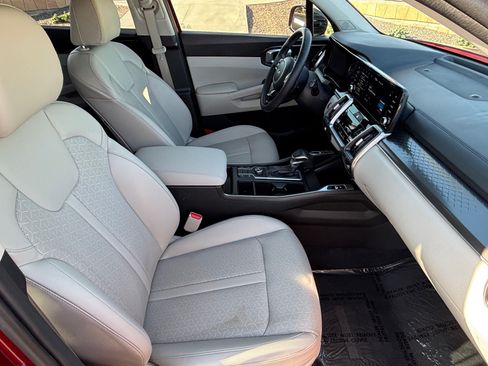 Certified 2023 Kia Sorento S w/ Panoramic Sunroof Package FWD image 29