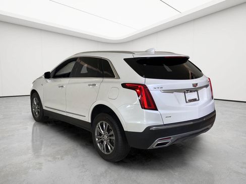 Used 2022 Cadillac XT5 Premium Luxury w/ LPO, Floor Liner Package AWD/4WD image 5