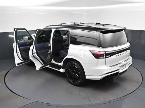 New 2027 INFINITI QX80 Sensory w/ Sport Exterior Package AWD/4WD image 2