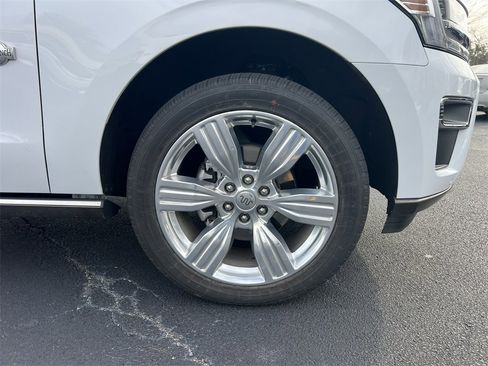 Used 2024 Ford Expedition Max King Ranch image 11