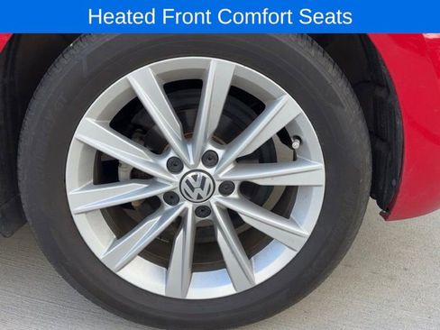 Used 2019 Volkswagen Beetle 2.0T SE image 13