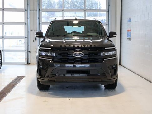 Used 2024 Ford Expedition Max Limited image 5