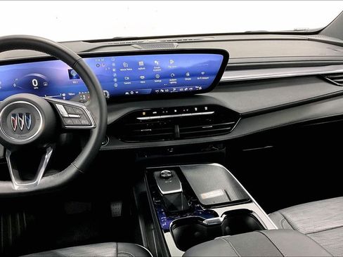 Used 2025 Buick Enclave Sport Touring FWD image 7