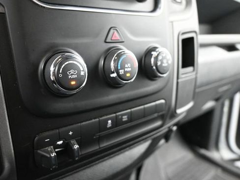 Used 2014 RAM 1500 Express image 32