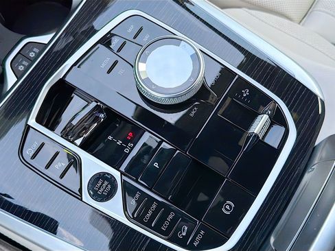 New 2027 BMW X7 xDrive40i w/ Executive Package AWD/4WD image 30