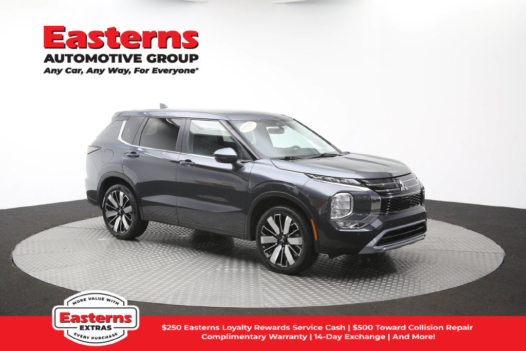 Used 2025 Mitsubishi Outlander SE FWD image 50