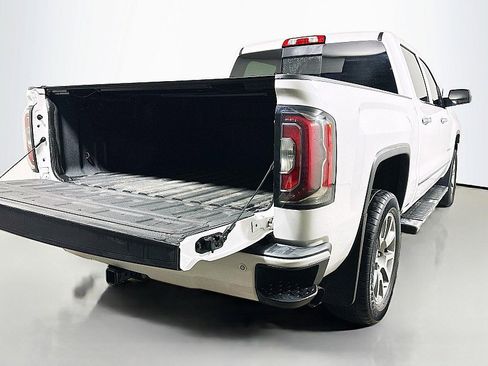Used 2018 GMC Sierra 1500 Denali AWD/4WD image 26