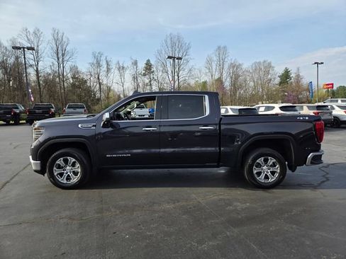 Used 2025 GMC Sierra 1500 SLT AWD/4WD image 4