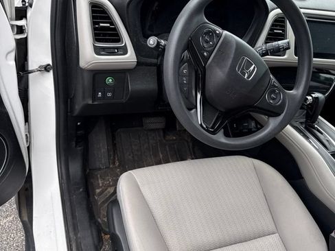 Used 2016 Honda HR-V EX image 6