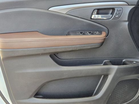 Certified 2025 Honda Ridgeline RTL image 11
