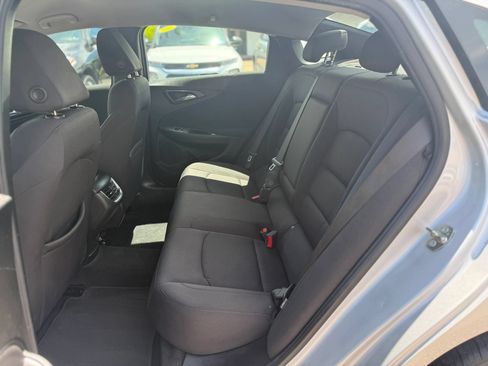 Used 2022 Chevrolet Malibu LT FWD image 16