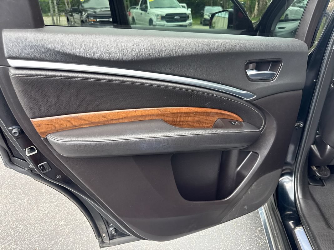 Used 2020 Acura MDX w/ Technology Package AWD/4WD image 11